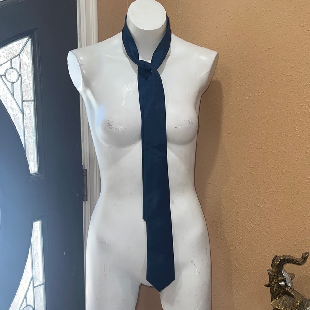 Michael Michael Kors mens blue tie